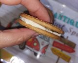 Foto del paso 3 de la receta: Galletitas rellenas de ricota y miel