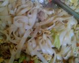 Foto langkah ke 3 dari resep Kwetiau Goreng Spesial.
