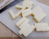 Foto langkah ke 3 dari resep Lumpia Tape Mozarella.