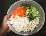 Foto langkah ke 1 dari resep Capcay modal bawang putih bawang merah.