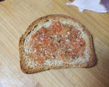 Foto del paso 1 de la receta Tostas canarias (Pata asada sobre tomate aliñado)