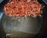 Foto del paso 2 de la receta: Mushroom garden - ensalada de espinacas con tocino