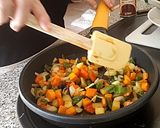 Foto del paso 7 de la receta Pastel de Pasta con Verduras