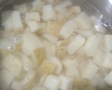 Foto del paso 1 de la receta: Papitas fritas en salsa roja.. 😉🌶️