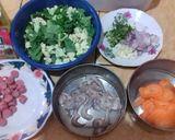 Foto langkah ke 1 dari resep Capcay udang sosis.