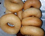 Foto langkah ke 6 dari resep Donat empuk mentul".