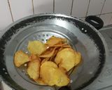 Foto langkah ke 4 dari resep Keripik kentang (potato chip) bumbu tabur homemade (W#49).