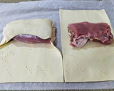 Foto del paso 2 de la receta: Solomillo hojaldrado con paté de setas shiitake y anacardos, bacon y salsa de queso azul