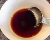 Hình bước làm 1 của món Cá hồi chiên sốt xì dầu