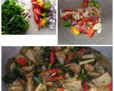 Foto langkah ke 2 dari resep Tumis Jamur Merang & kucai.