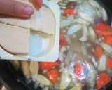 【北海道白醬燉】北海道白醬濃湯塊佐乾煎脆皮雞腿排的食譜步驟6照片