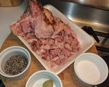 A picture of step 2 of HAM & SPLIT PEA SOUP.