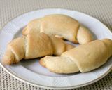 Vajas kifli recept fázis 3 fotója