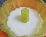 Foto langkah ke 4 dari resep Agar-agar santan merah putih.