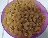 Foto langkah ke 1 dari resep Macaroni carbonara with tuna.