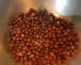 A picture of step 2 of Kala Chana Fry.