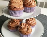 Pas rețetă Cupcakes de cacao cu cremă de ciocolată 1 fotografie