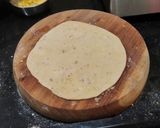 A picture of step 3 of Sattu Paratha.