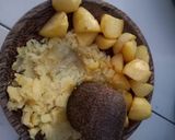 Foto langkah ke 1 dari resep Perkedel Kentang simple.
