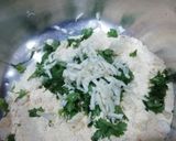 A picture of step 1 of Lahsuni Bread Pakoda.