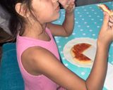 Foto del paso 5 de la receta: Mini coca con mantequilla y sobrasada