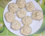A picture of step 3 of Veg Momo.