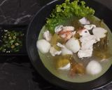Foto langkah ke 6 dari resep Sop Seafood Batam.