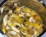 A picture of step 4 of Egg, mushroom & halloumi “breakfast muffins”.