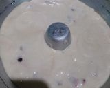 Foto del paso 5 de la receta: Budín fácil con chocolate y frutillas ❤😋