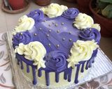 A picture of step 2 of Blueberry cream cake.