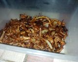 A picture of step 1 of Murgh Achari.