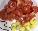A picture of step 2 of Alu matar gravy.