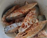 A picture of step 1 of Fried Pompano/Pampano.