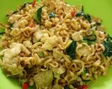 Foto langkah ke 4 dari resep Mie Goreng Jawa (Mie Telur).