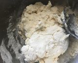 Foto del paso 2 de la receta: Medialunas. Con 3 ingredientes. Rápidas