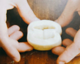 Foto del paso 10 de la receta: Facturas y medialunas de manteca