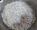 A picture of step 1 of Pune ki bhel.