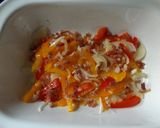 Foto del paso 1 de la receta: Patatas y pimientos al horno con jamón al limón