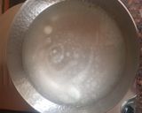 A picture of step 2 of Saffron rice.