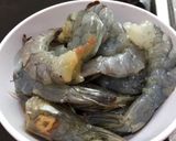 รูปขั้นตอนการทำที่ 2 ของ ผัดผักรวมกุ้งสดพริกหม่าล่า🦐🌶