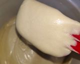 Foto langkah ke 3 dari resep Cheese Cupcake.