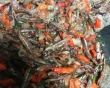 Foto langkah ke 2 dari resep Tumis Teri Bawang Cabai.