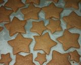 A picture of step 8 of Star shaped ginger cookies.