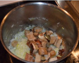 Foto del paso 3 de la receta: Risotto de carrilleras de cerdo con almogrote gomero