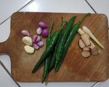 Foto langkah ke 2 dari resep 5. Sambal Tongkol.