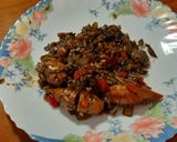 Foto del paso 6 de la receta: Arroz con conserva de chipirones rellenos, en su tinta