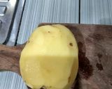 Foto langkah ke 2 dari resep Petis kentang kering pedas manis.