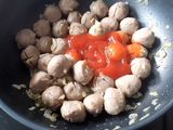 Sup Creamy Bakso Pedas ala Rianti Kitchen