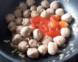 Foto langkah ke 3 dari resep Sup Creamy Bakso Pedas ala Rianti Kitchen.