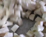 Foto del paso 1 de la receta: Bocaditos de manzana y pasas de uva🌺